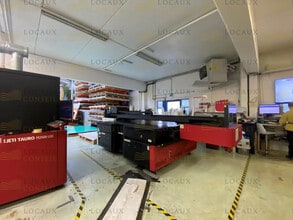 Flex in Argenteuil for lease Building Photo- Image 2 of 4