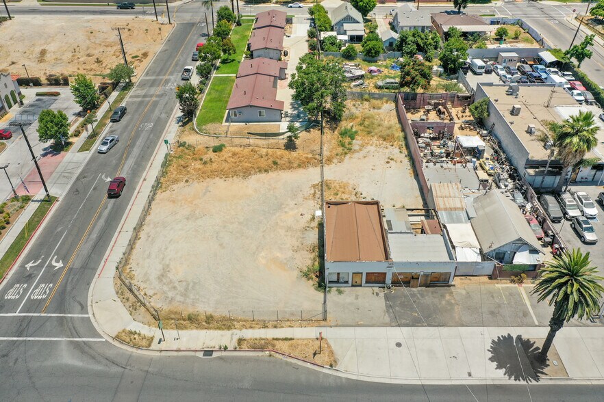 2350 N Main St, Riverside, CA à vendre - Photo du bâtiment - Image 2 de 15