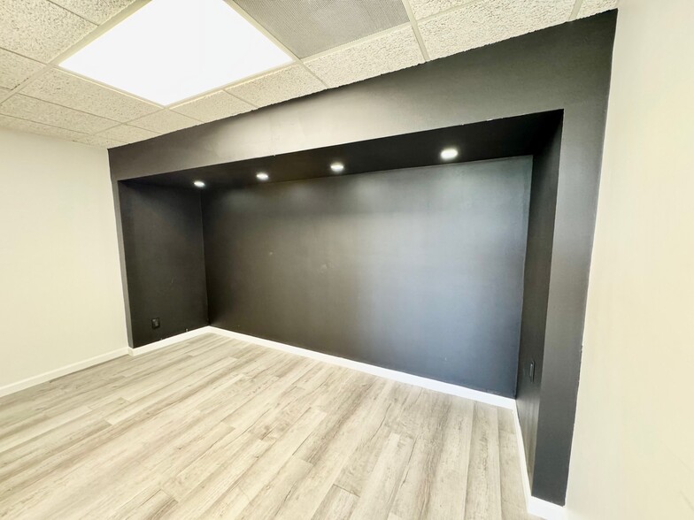 4520 NE 18th Ave, Fort Lauderdale, FL for lease - Building Photo - Image 3 of 13