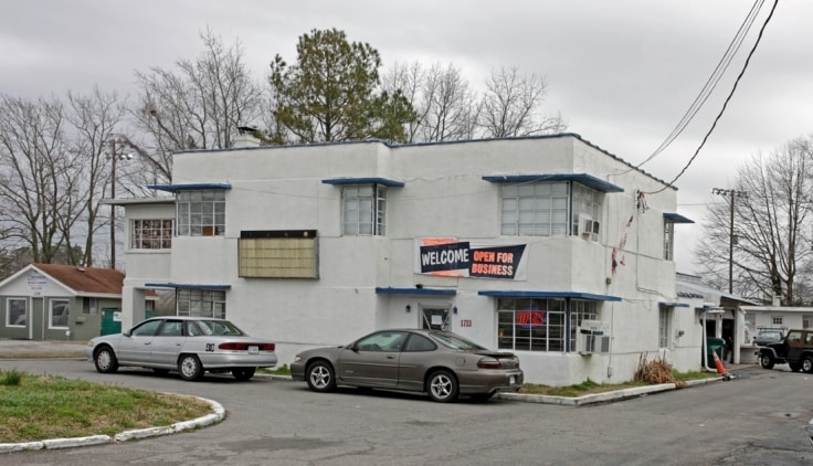 1733 Virginia Beach Blvd, Virginia Beach, VA for sale - Building Photo - Image 2 of 2