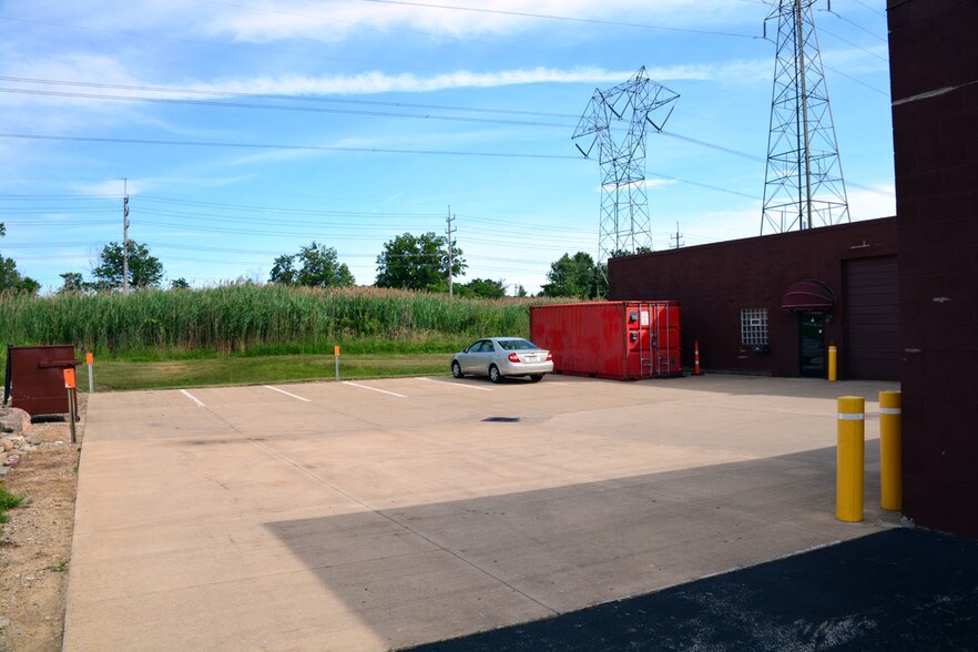 7686 St Clair Ave, Mentor, OH à louer - Autre - Image 3 de 4