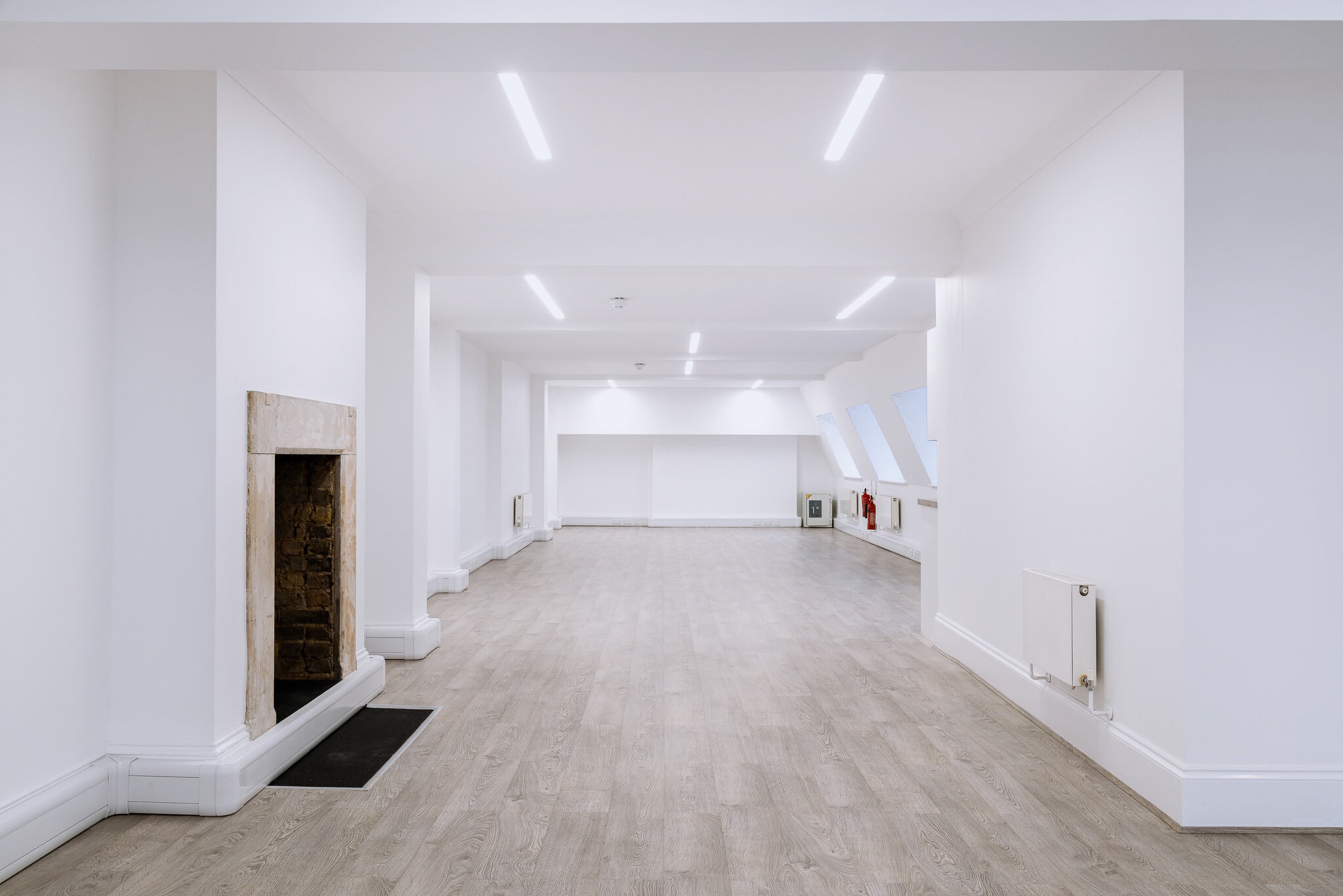 26 Eastcastle St, London for lease Building Photo- Image 1 of 19