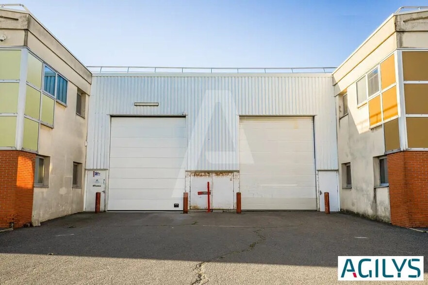 Flex in Chilly-Mazarin for lease - Building Photo - Image 3 of 7