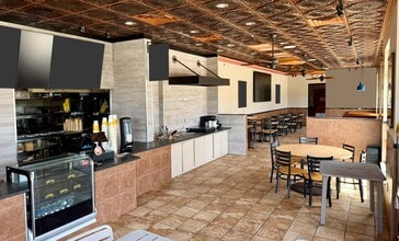 708 N Industrial Blvd, Euless, TX à louer Photo intérieure- Image 2 de 3