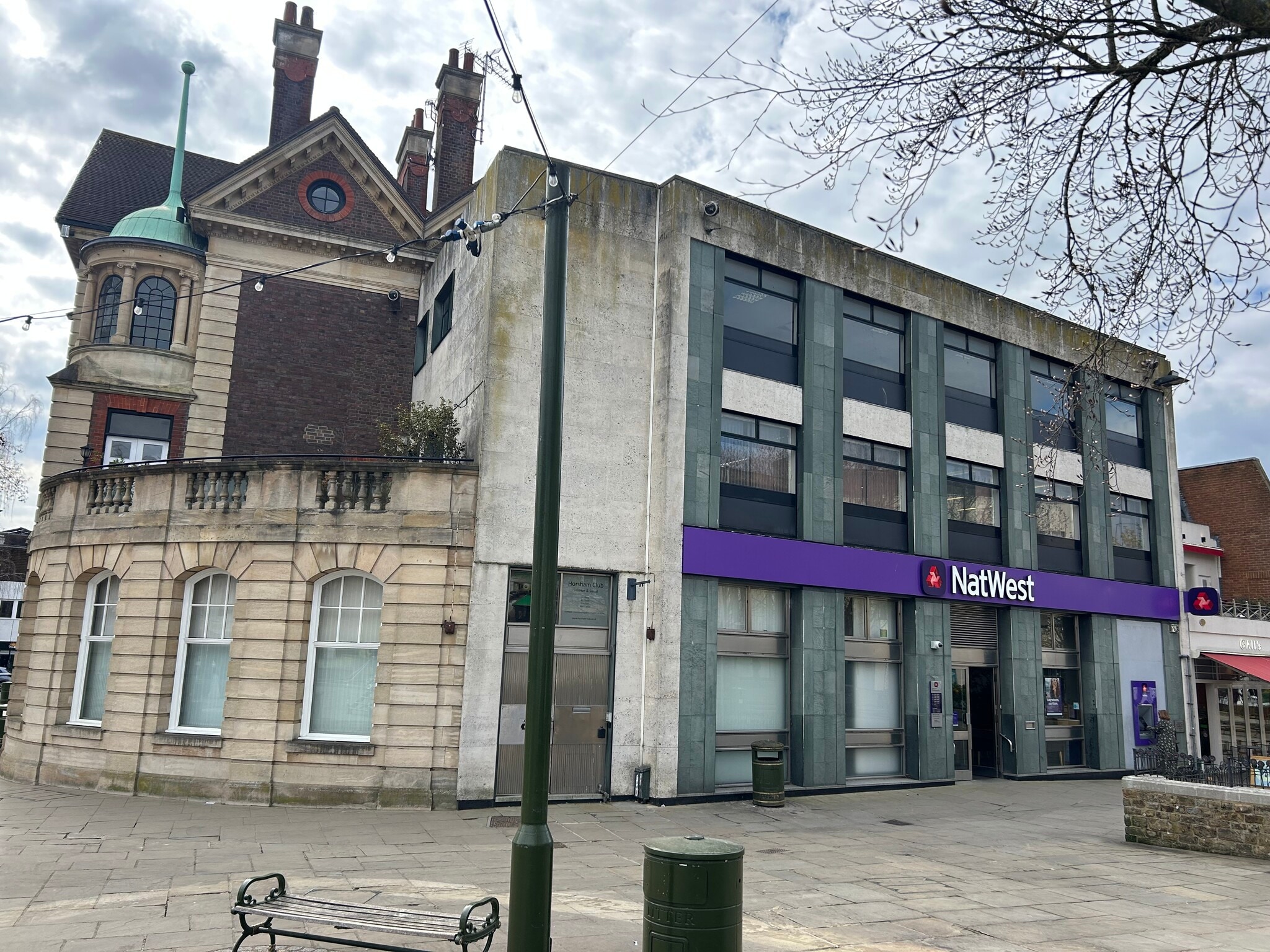 47 Carfax, Horsham for lease Primary Photo- Image 1 of 6