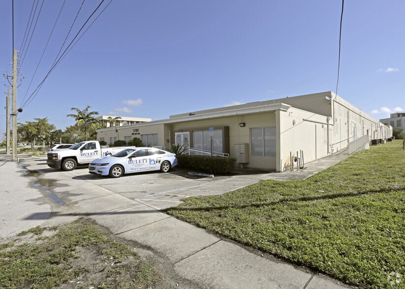 17401 NW 2nd Ave, Miami, FL à vendre - Photo du bâtiment - Image 2 de 40