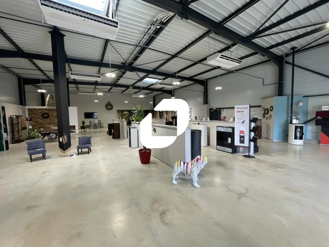 Retail in Cormontreuil for lease Building Photo- Image 1 of 8