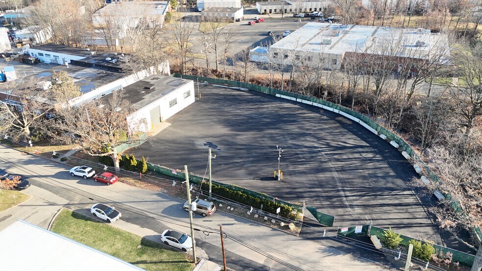 200 Swenson Dr, Kenilworth, NJ à louer - Photo du bâtiment - Image 3 de 5