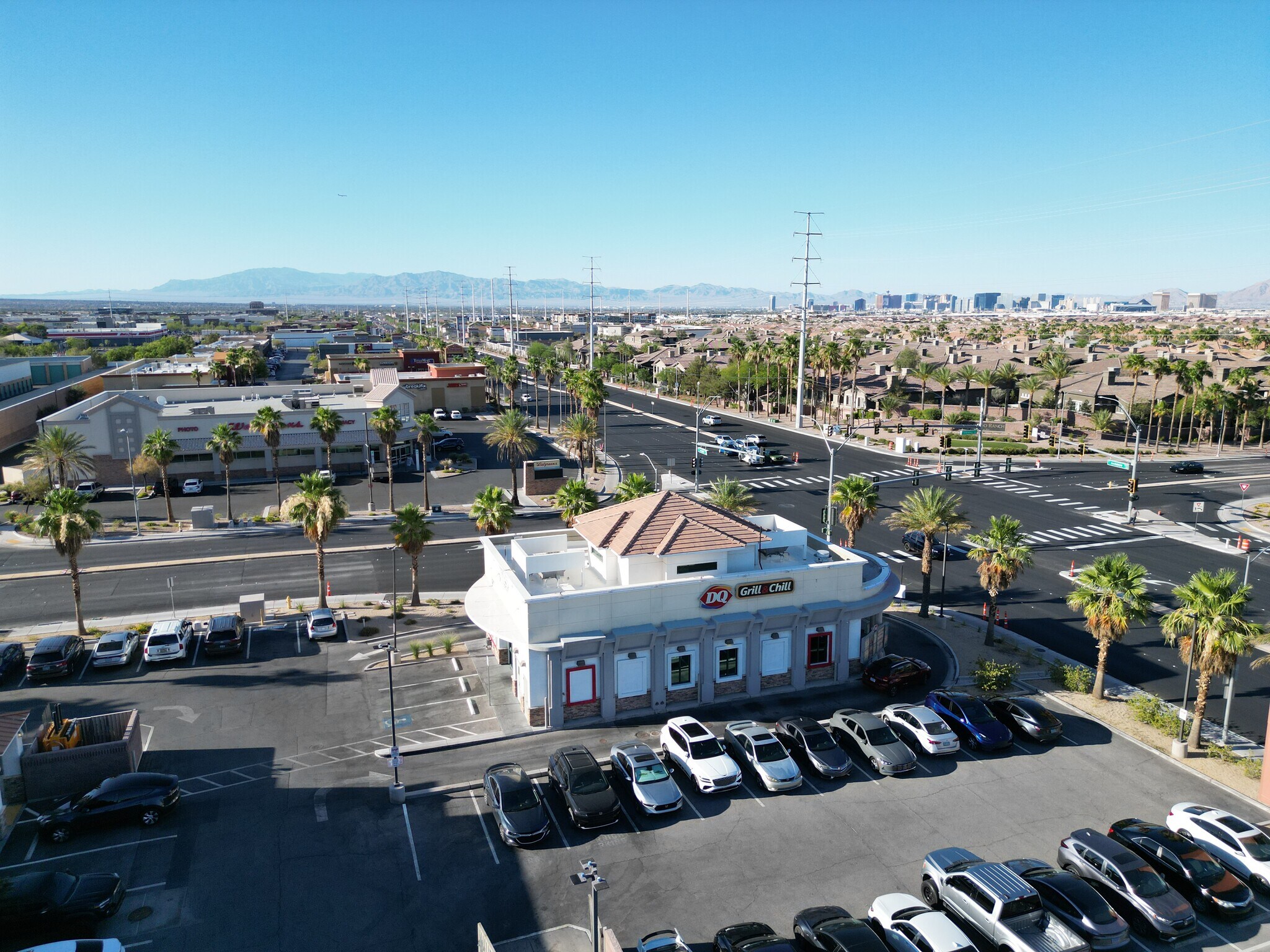 7715 S Rainbow Blvd, Las Vegas, NV à louer Photo du bâtiment- Image 1 de 9