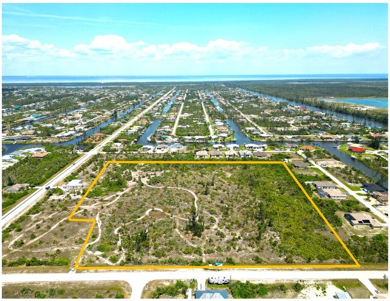 10378 Sunday Dr, Port Charlotte, FL for sale - Aerial - Image 1 of 4