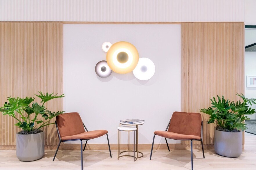 1010 S Federal Hwy, Hallandale Beach, FL à louer - Photo intérieure - Image 2 de 11