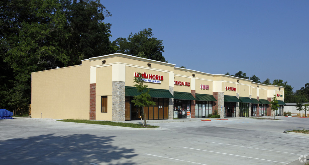 13633 Warwick Blvd, Newport News, VA for lease - Building Photo - Image 2 of 6
