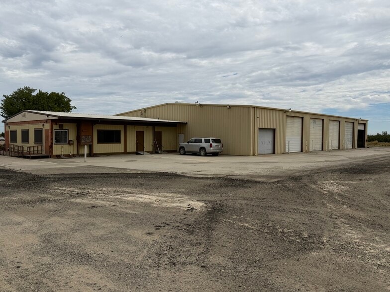 7082 Tule Rd, Arbuckle, CA for sale - Primary Photo - Image 1 of 16