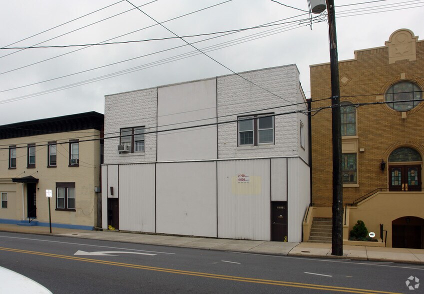 55-57 E Baltimore St, Hagerstown, MD for sale - Building Photo - Image 1 of 2