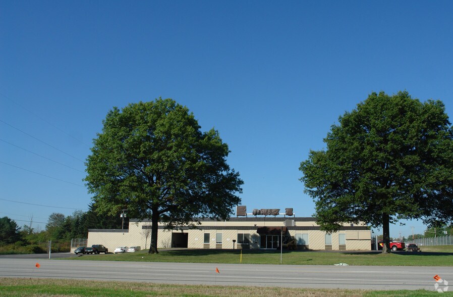 11 Progress Ave, Cranberry Township, PA for sale - Building Photo - Image 2 of 2