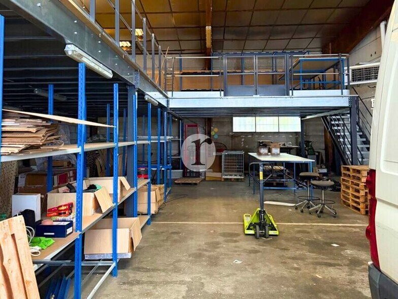 Flex in LOMME for lease - Interior Photo - Image 2 of 5