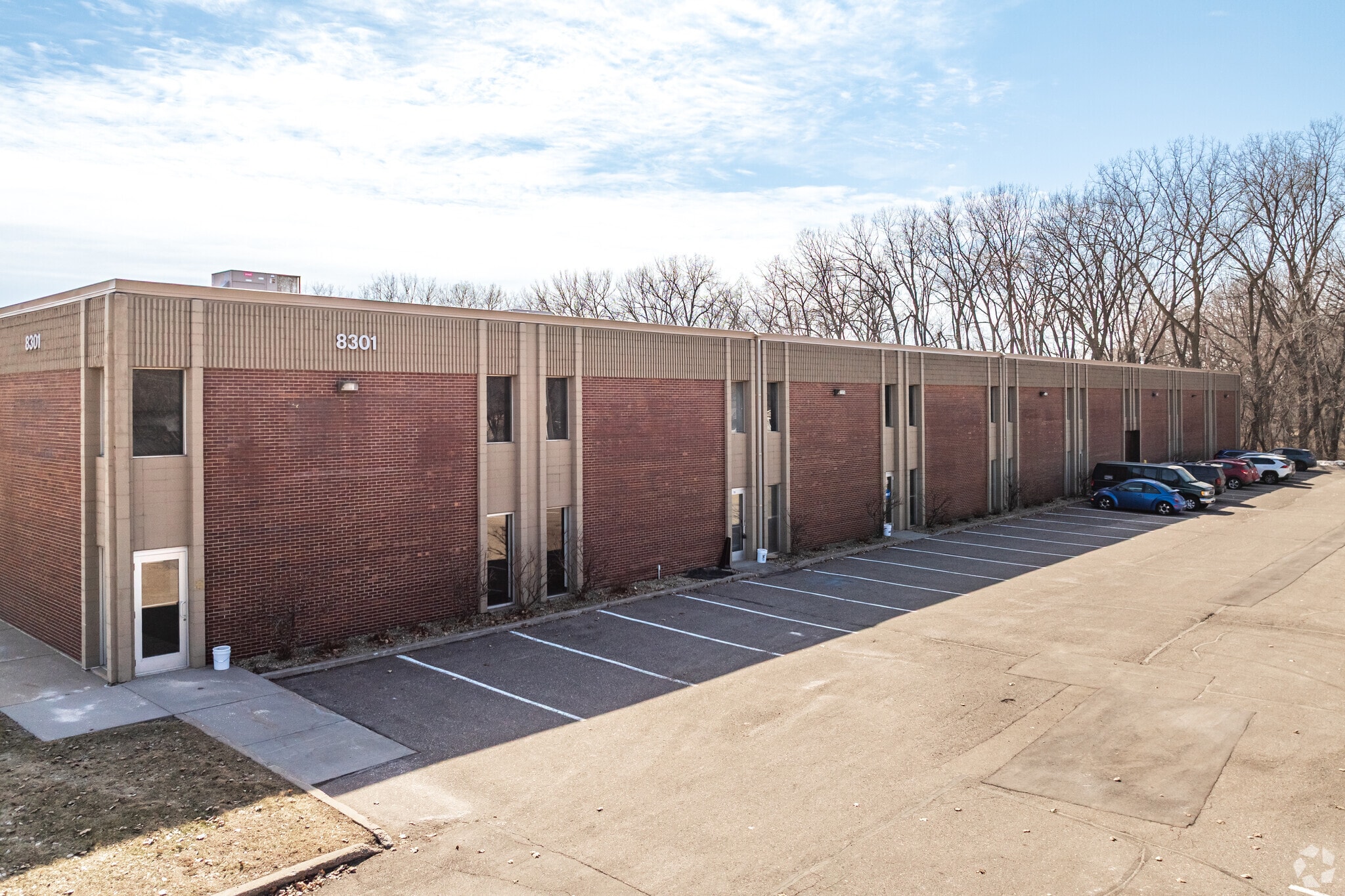 8301 Brooklyn Blvd, Brooklyn Park, MN for lease Primary Photo- Image 1 of 7