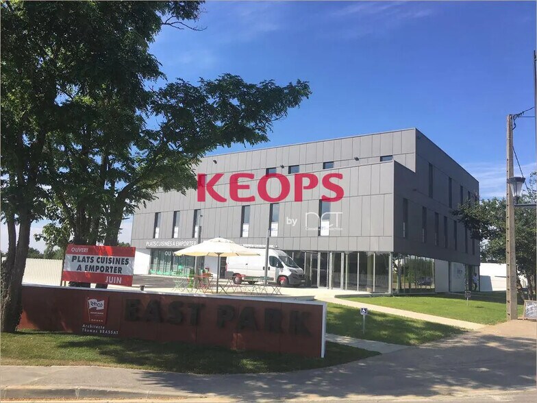 Office in Toulouse for lease - Building Photo - Image 3 of 8