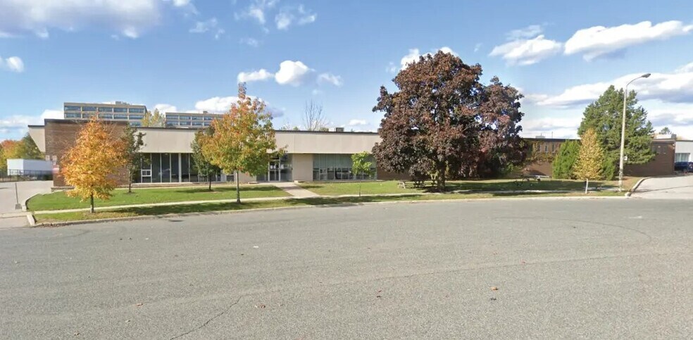 60-74 Gervais Dr, Toronto, ON for sale - Building Photo - Image 1 of 1