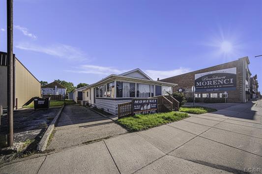 113 W Main St, Morenci, MI à vendre - Photo du bâtiment - Image 2 de 15