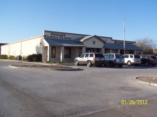 707 W Sesame Dr, Harlingen, TX for lease Primary Photo- Image 1 of 21