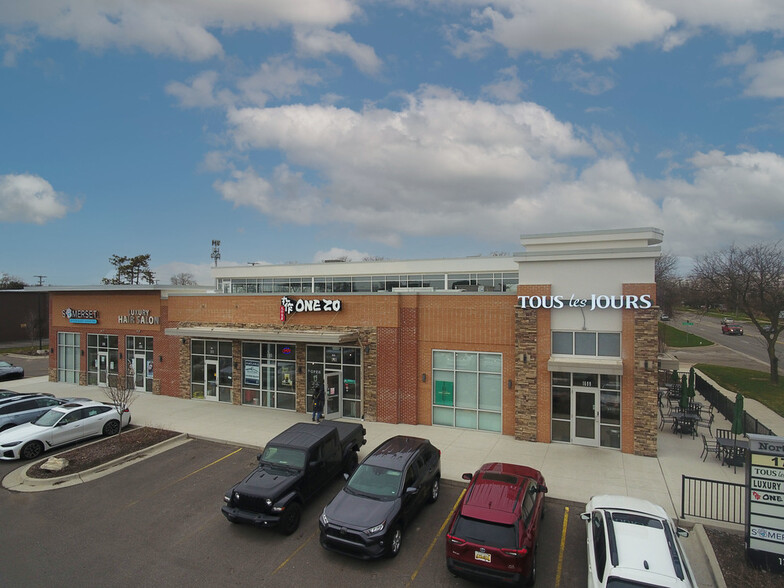 1721 Crooks Rd, Troy, MI for lease - Building Photo - Image 2 of 6