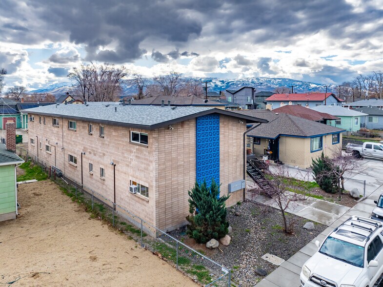 760 Moran St, Reno, NV à vendre - Photo du bâtiment - Image 2 de 12