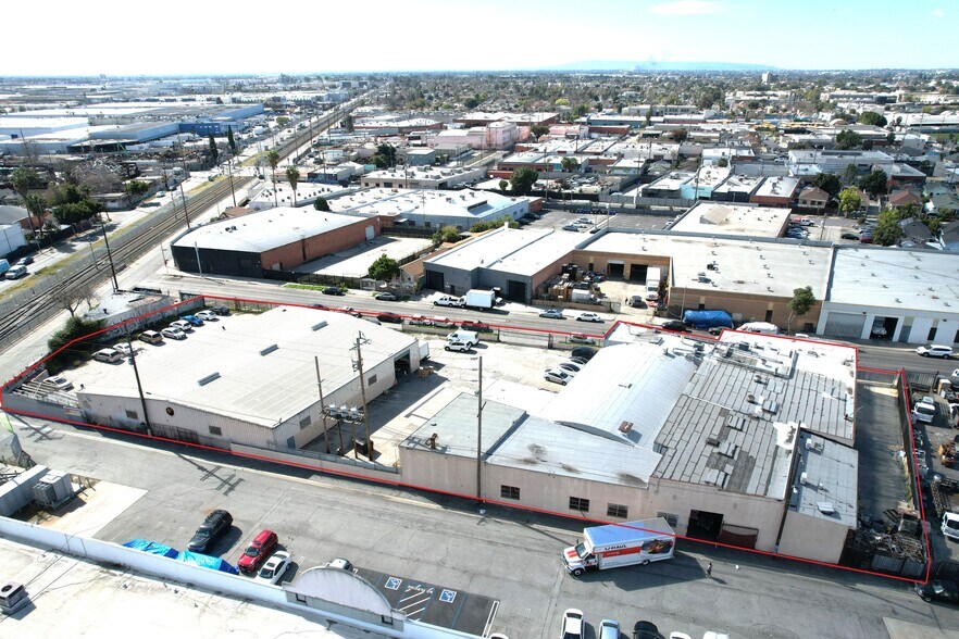 1623-1643 E 22nd St, Los Angeles, CA à louer - Photo du bâtiment - Image 2 de 12