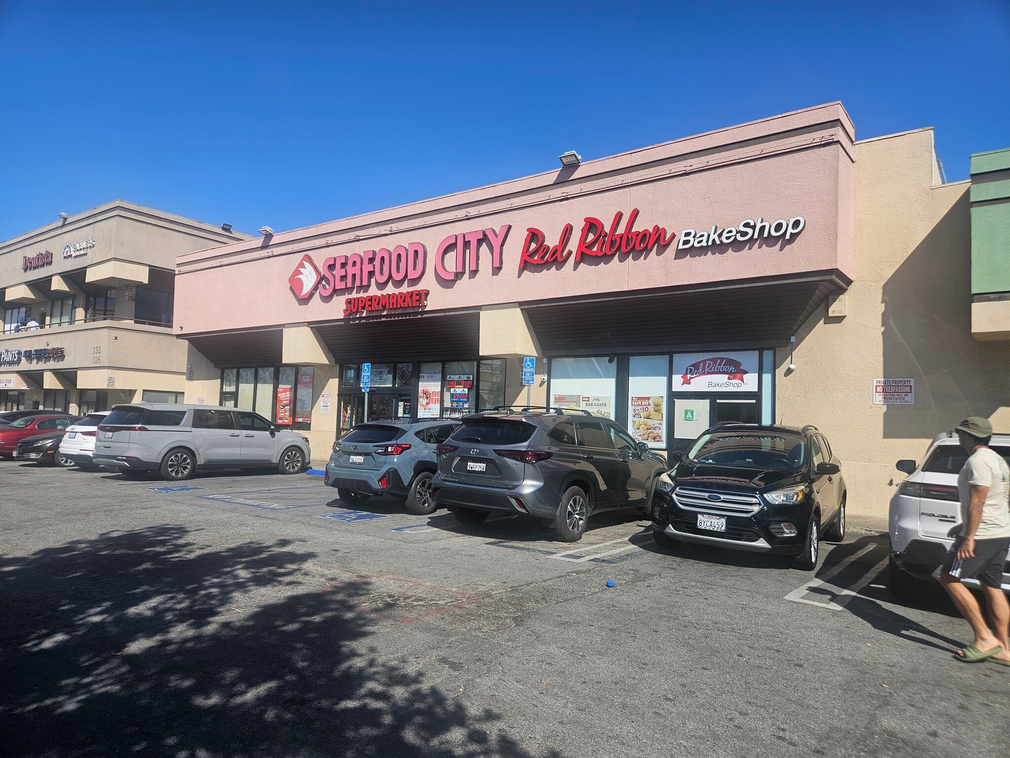 112-198 S Vermont Ave, Los Angeles, CA for lease Primary Photo- Image 1 of 9