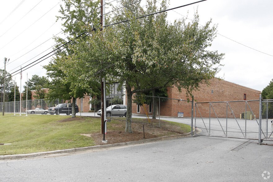 5475 Fulton Industrial Blvd SW, Atlanta, GA à louer - Photo du bâtiment - Image 2 de 5