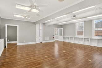 115 E Market St, Warrenton, NC for lease Interior Photo- Image 2 of 24