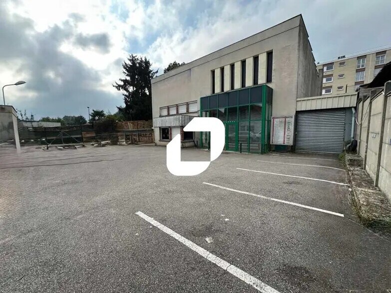 Route De Mantes, Chambourcy à vendre - Photo du bâtiment - Image 2 de 8