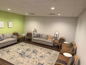 774 S Shelmore Blvd, Mount Pleasant, SC for lease Interior Photo- Image 2 of 7