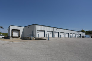 5036 NW Waukomis Dr, Kansas City MO - Warehouse