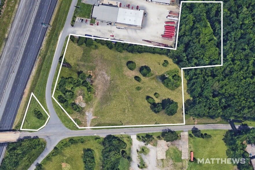 2565 Eden Terrace Ext, Rock Hill, SC à louer - Photo du bâtiment - Image 1 de 7