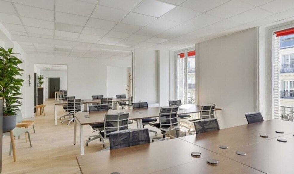 29 Rue Taitbout, Paris for lease - Interior Photo - Image 2 of 10