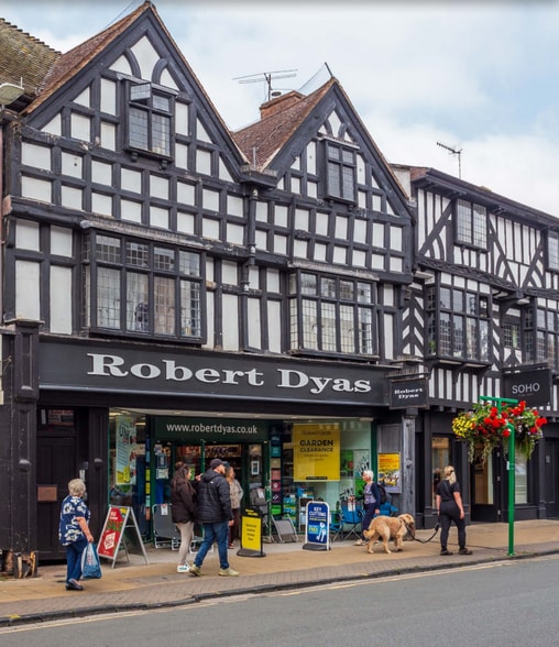 29 High St, Stratford Upon Avon for sale - Building Photo - Image 2 of 11