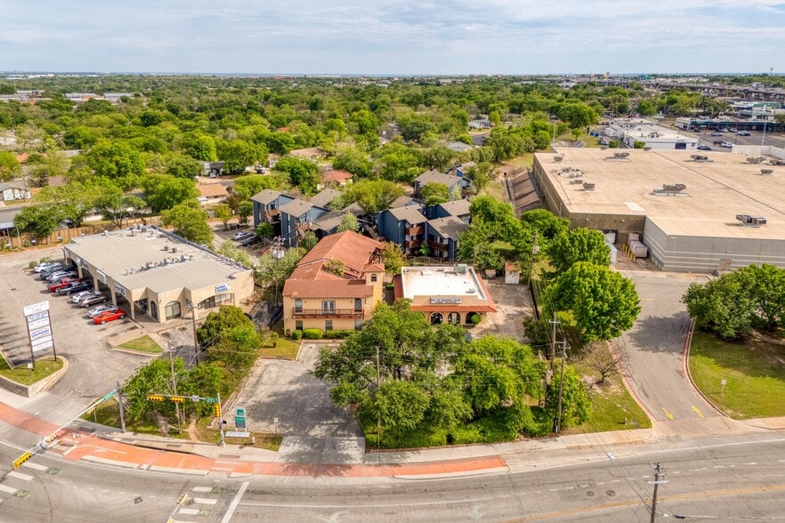 1609 Ohlen Rd, Austin, TX à vendre - Photo du bâtiment - Image 3 de 6