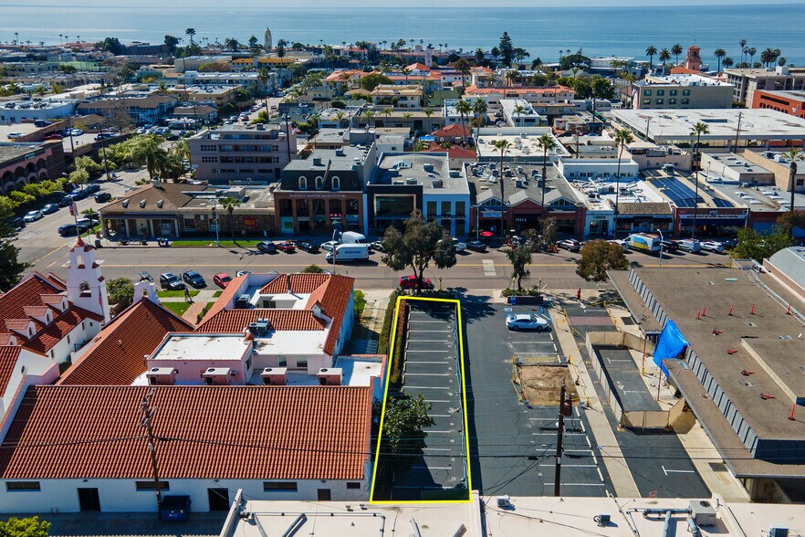 7733 Girard Ave, La Jolla, CA à vendre - Photo du bâtiment - Image 3 de 39