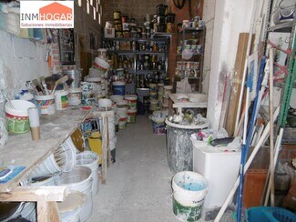 Plus de détails pour Multi-résidentiel à vendre