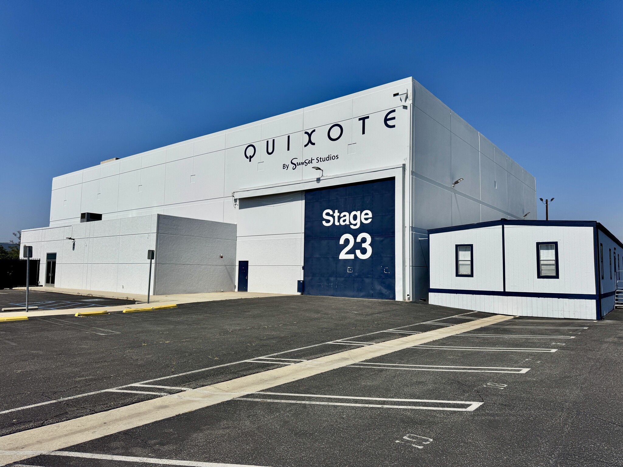 13951 Saticoy St, Panorama City, CA for lease Building Photo- Image 1 of 21