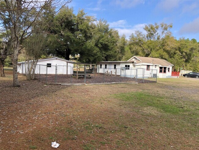 Plus de détails pour 24621 Doc Karelas Dr, Newberry, FL - Commerce de détail à vendre