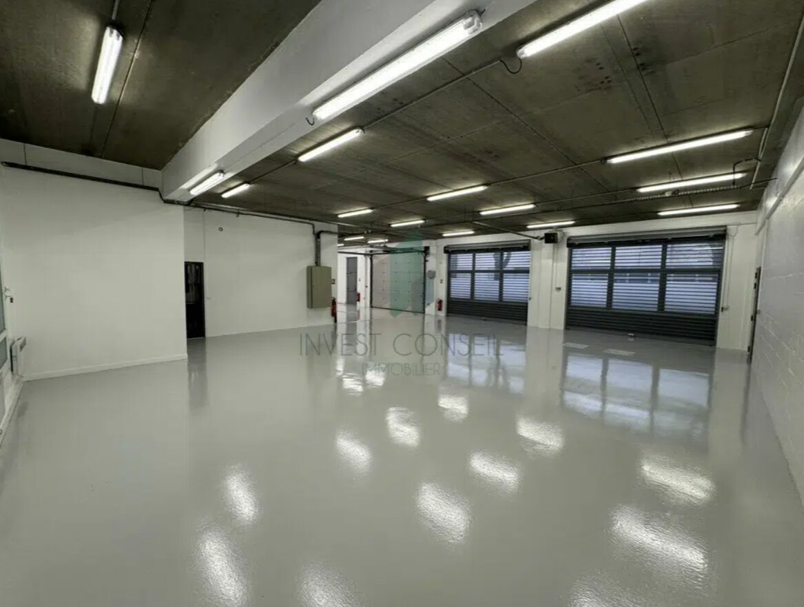 Flex in Roissy-en-France for lease Interior Photo- Image 1 of 8