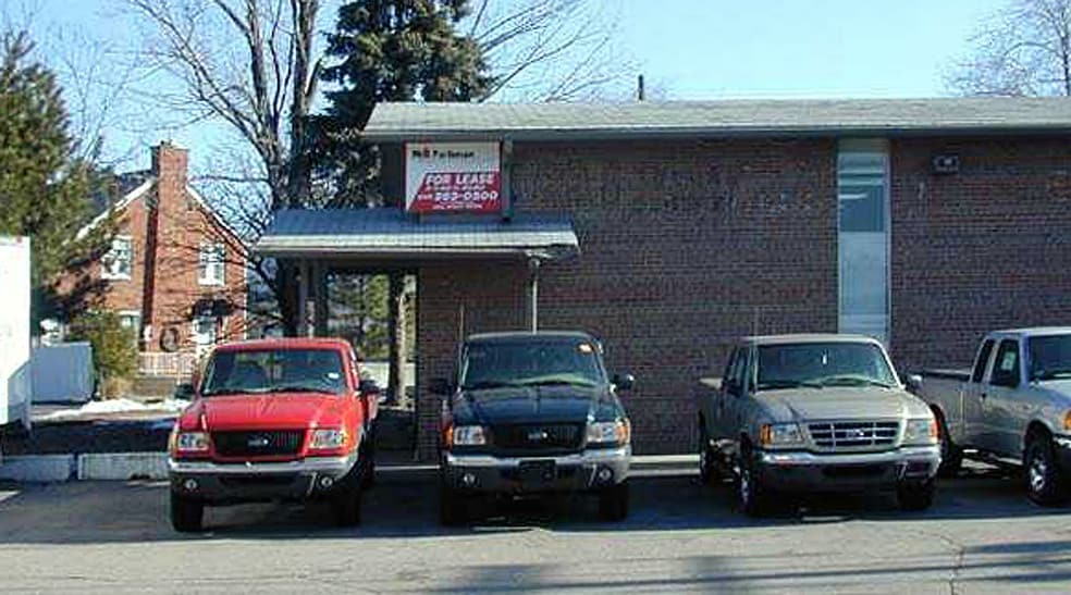 410 Cambridge Rd, Royal Oak, MI for sale - Building Photo - Image 2 of 5