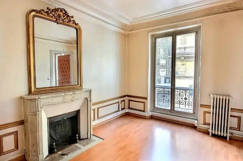Office in Paris for lease Interior Photo- Image 1 of 8
