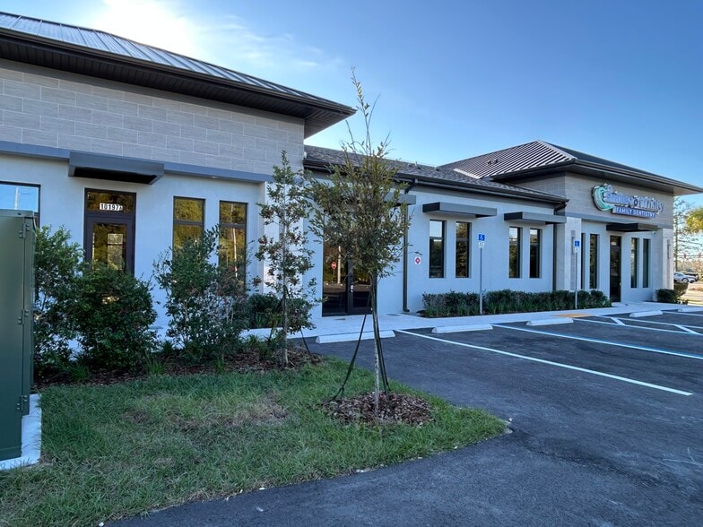 10197 State Road 54, Trinity, FL for lease - Primary Photo - Image 1 of 16