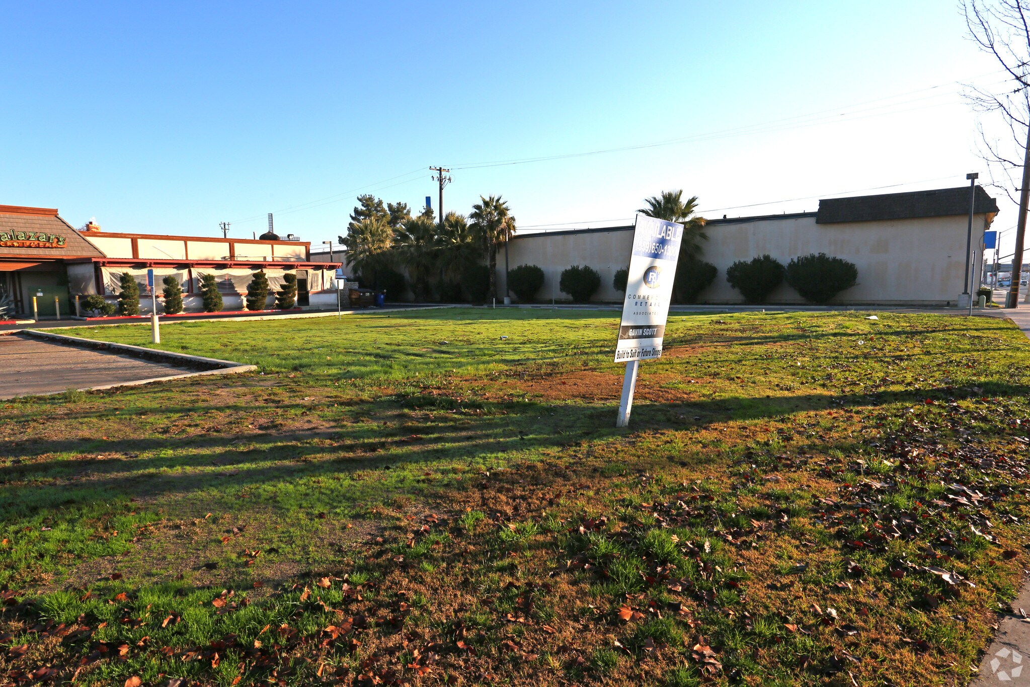 377 Sierra St, Kingsburg, CA for lease Primary Photo- Image 1 of 5