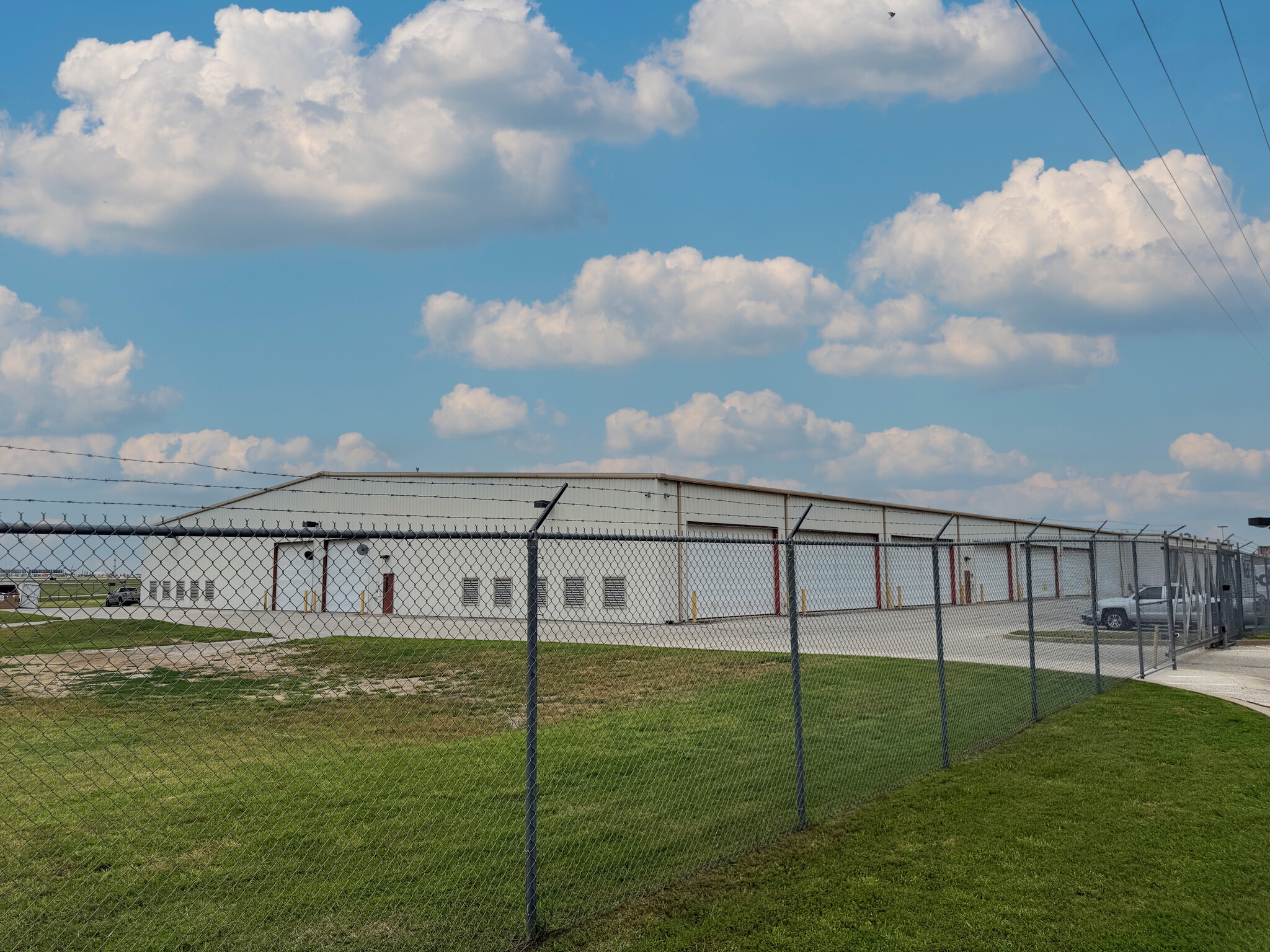 2050 N 85th East Ave, Tulsa, OK for lease Primary Photo- Image 1 of 8