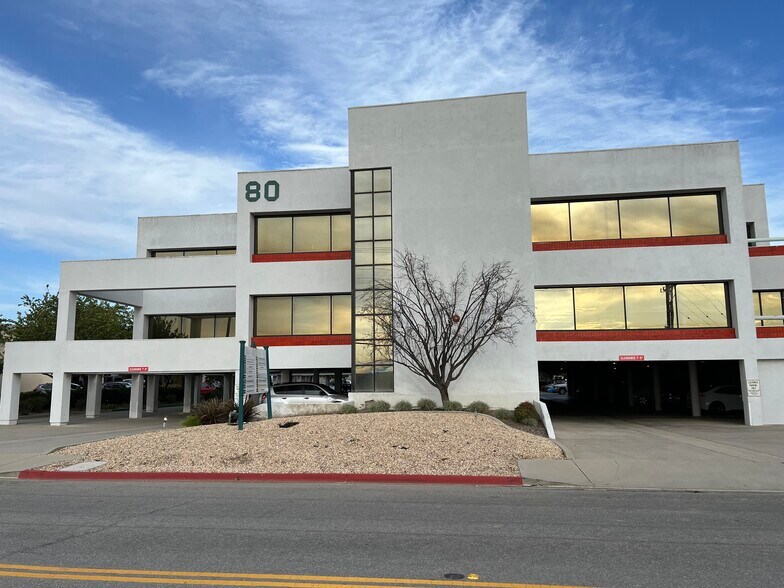 80 Wood Rd, Camarillo, CA for lease - Building Photo - Image 3 of 7