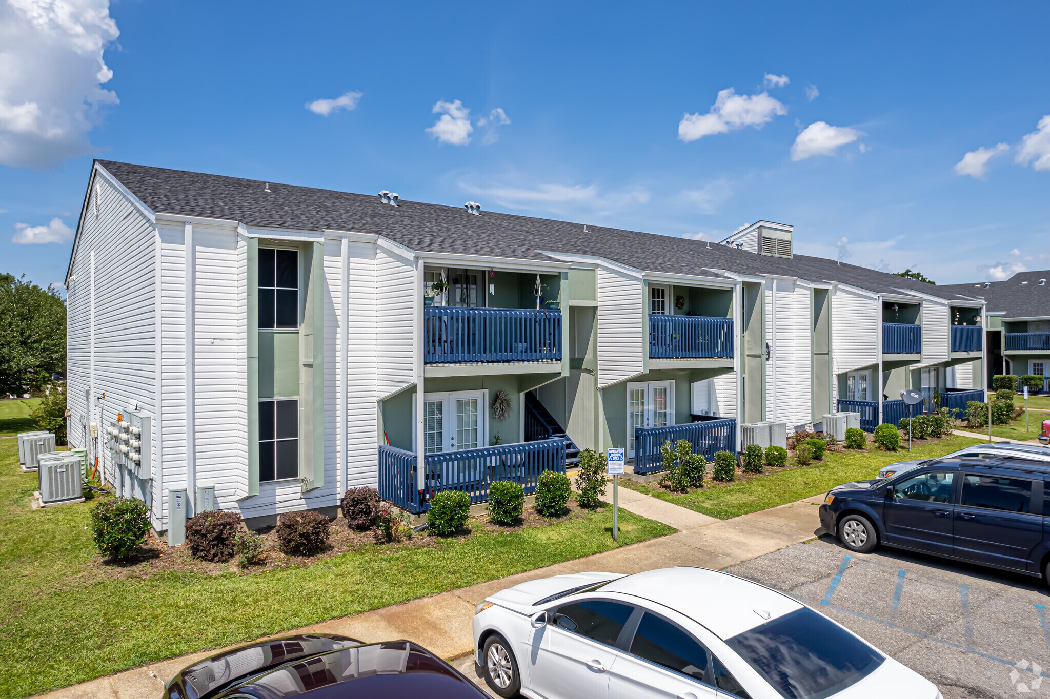 203 N Cleveland Ave, Long Beach, MS à vendre Photo principale- Image 1 de 12